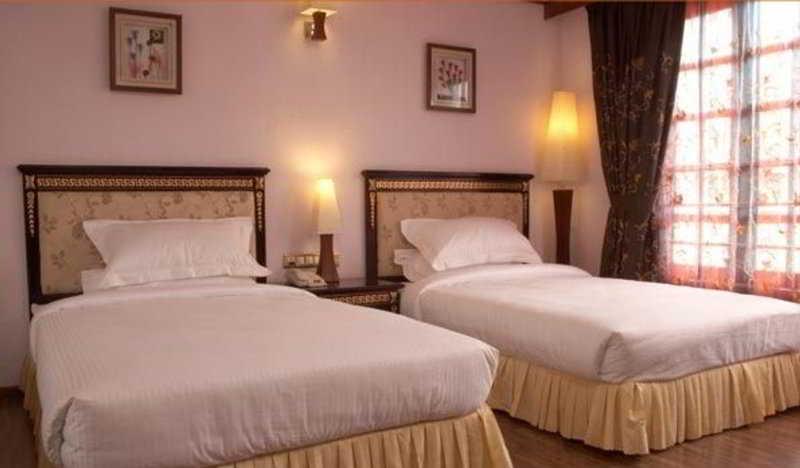 The Shelton Grand Hotel Bangalore Dış mekan fotoğraf
