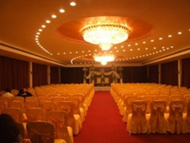 The Shelton Grand Hotel Bangalore Dış mekan fotoğraf